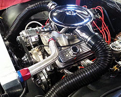 Sitting atop a nearly 440 HP engine is a Spectre Performance muscle car air intake