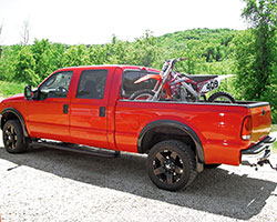 Ford F-Series Super Duty and Excursion 6.0L Power Stroke Diesel V8 with Spectre Air Intake